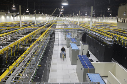 datacenter_large.jpg