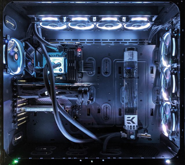 Anyone else constantly torn between building a tiny ITX and a massive ...