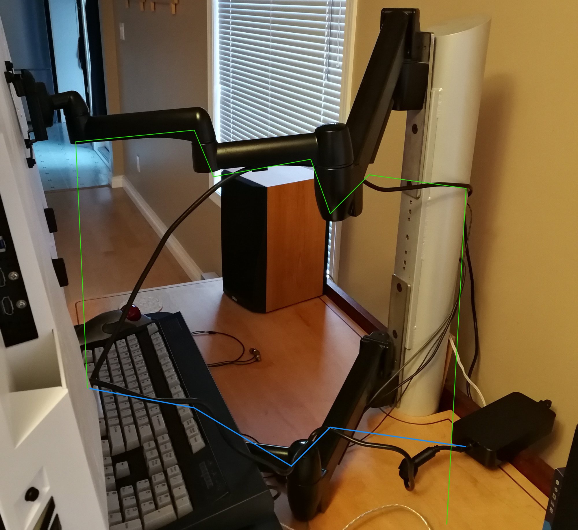 desk-setup-compare.jpg
