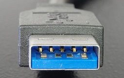 Connector_USB_3_IMGP6024_wp[2].jpg