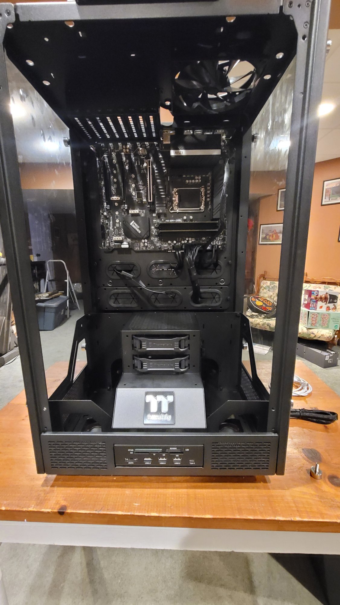 RTX 4090, pc case | [H]ard|Forum