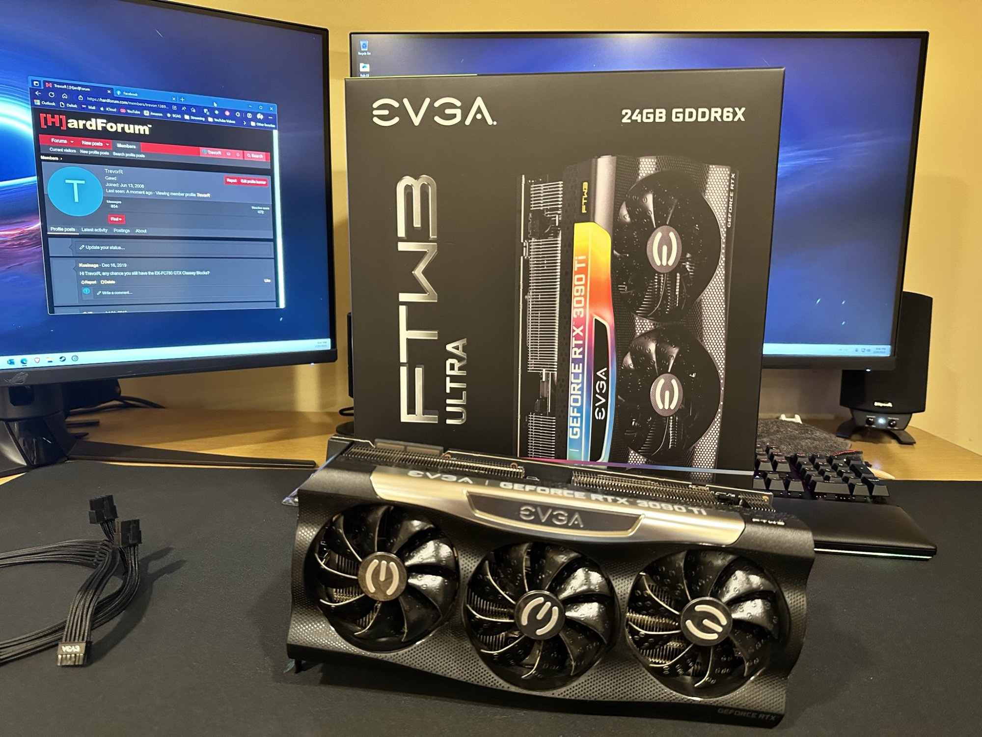FS: EVGA 3090 Ti FTW3 Ultra, AMD reference 6900xt, Super Flower 1000w ...