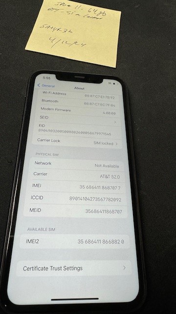 IPhone Xr 64GB outlet AT&T imei (still under contract) works for AT&T ONLY