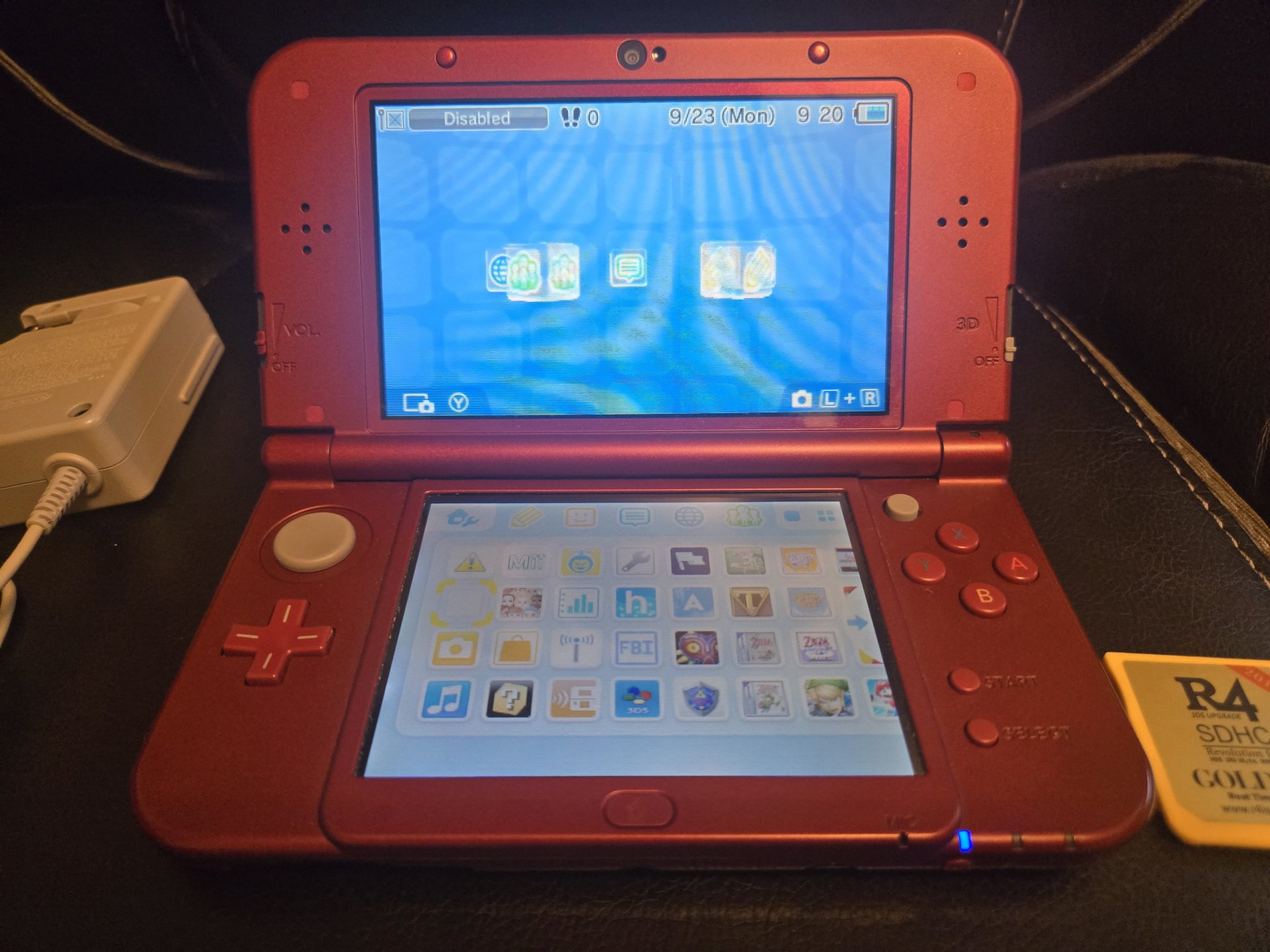 New Nintendo 3DS XL in good Red CFW