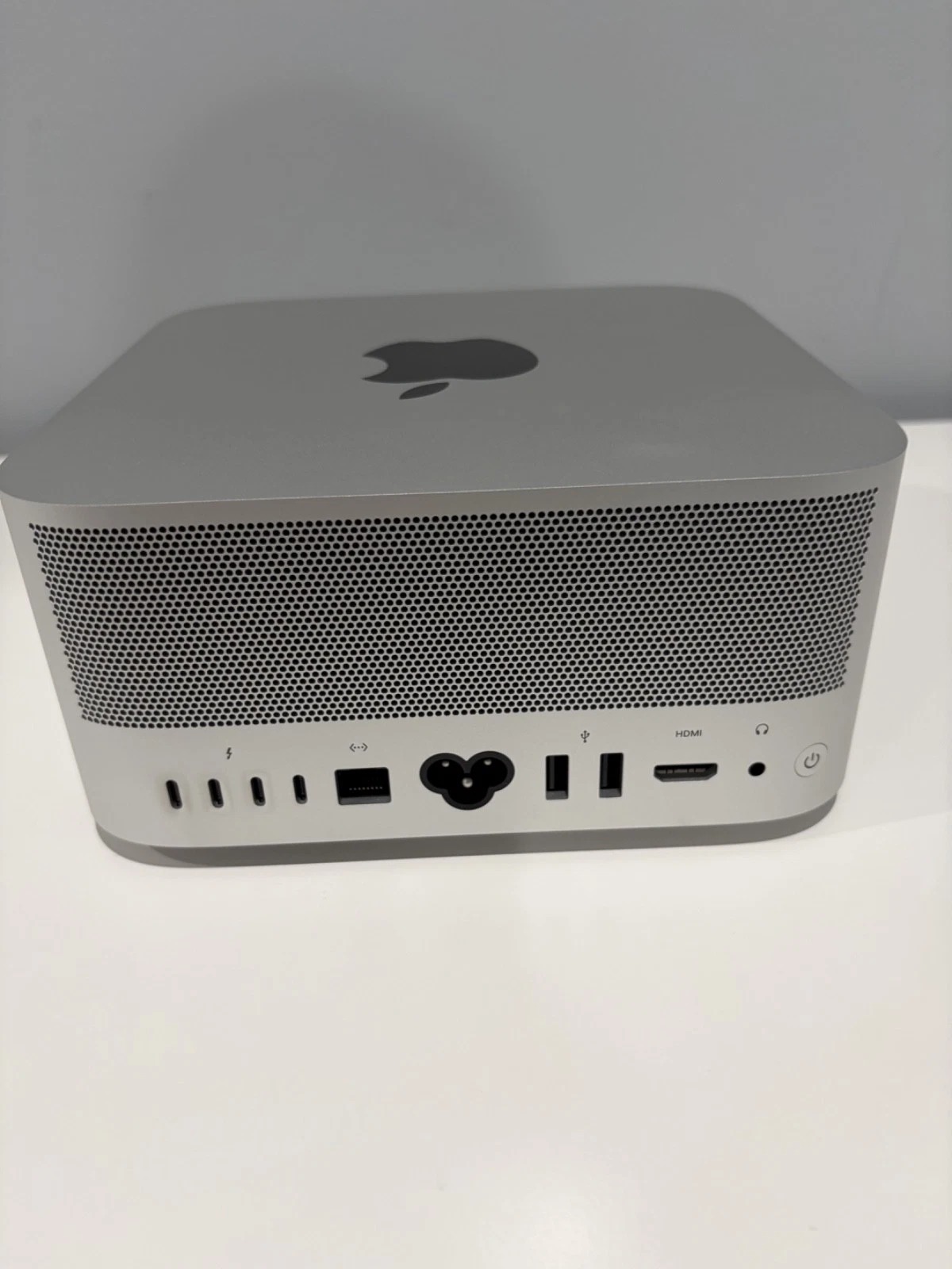 ス*コ様 Mac Studio 2023 M2 Ultra 192GBメモリ 8 Apple Mac Studio (M2 Ultra, 2023) Review: The Mac Pro Killer | WIRED